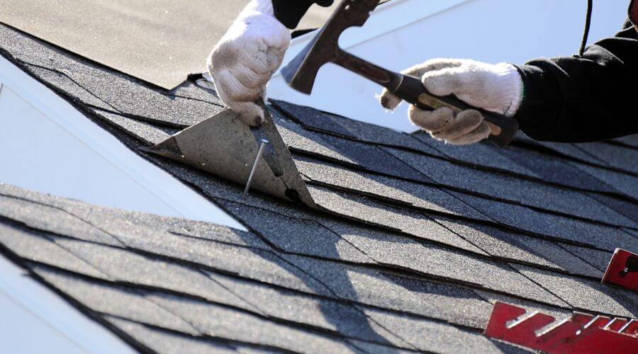 Professional residential roofers in Blackburn, MO